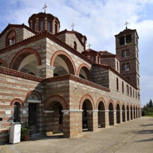 iera-moni-agiou-panteleimonos_01-825x510.jpg